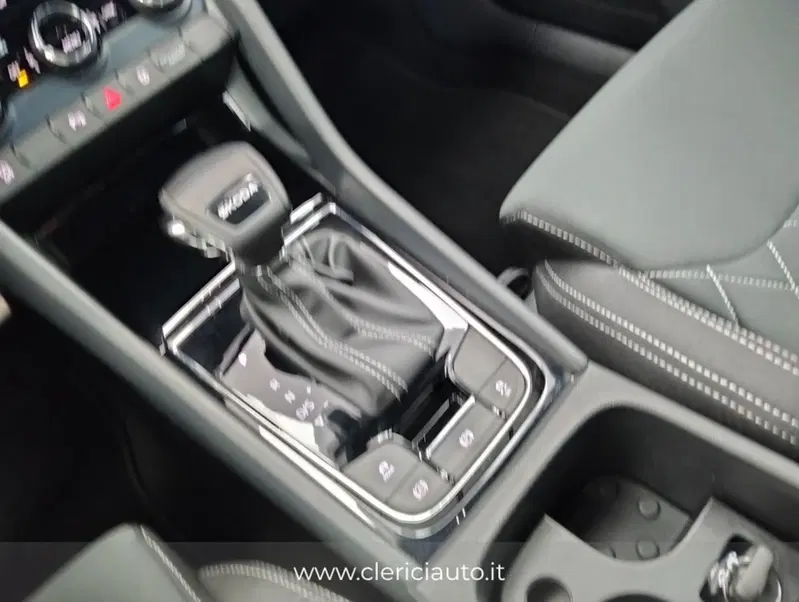 Skoda Karoq usata a Como (14)