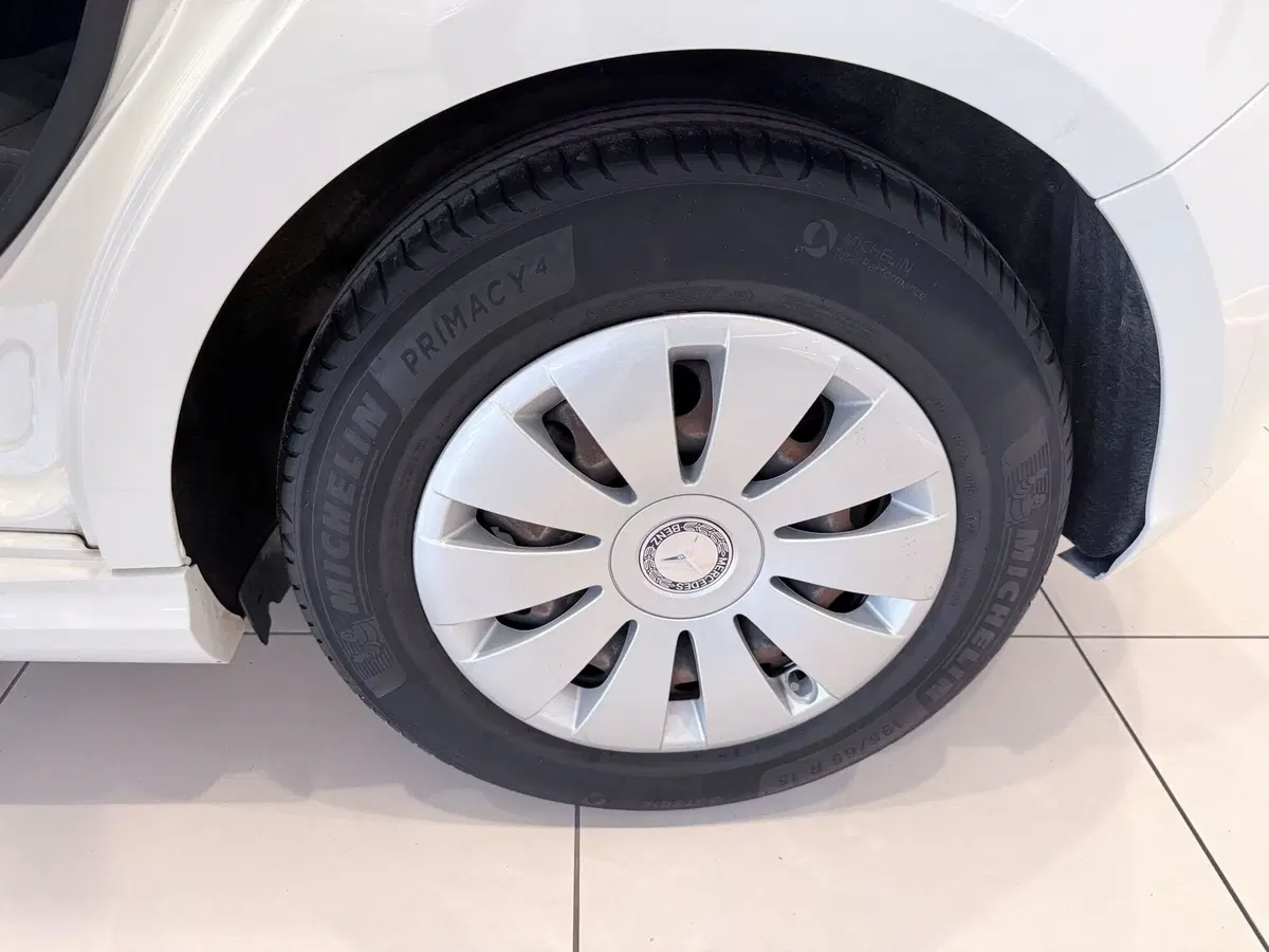 Mercedes-Benz Classe A usata a Latina (7)