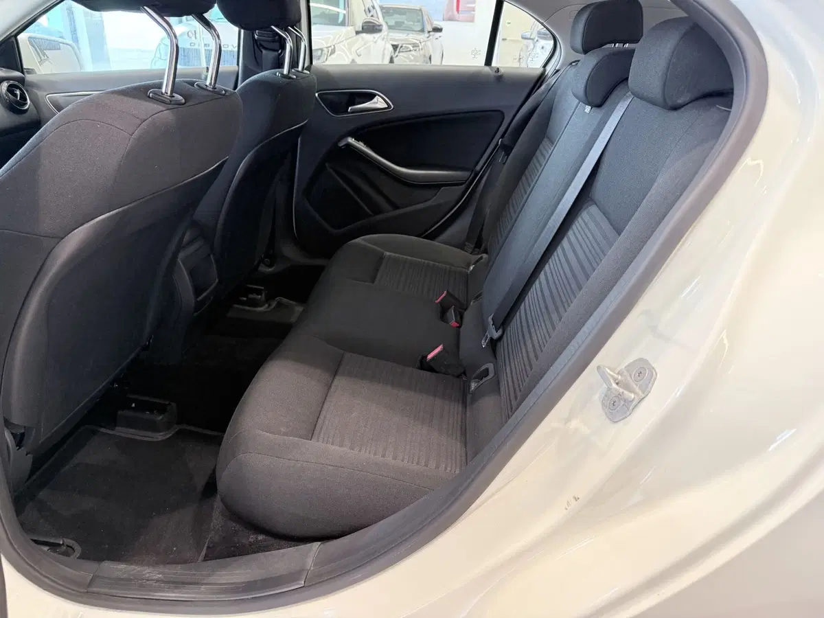 Mercedes-Benz Classe A usata a Latina (9)