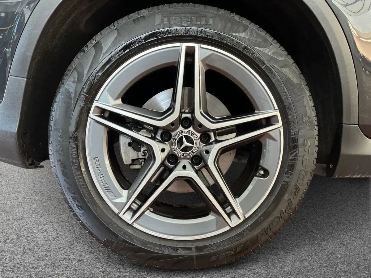 Mercedes-Benz GLC SUV usata a Bari (6)