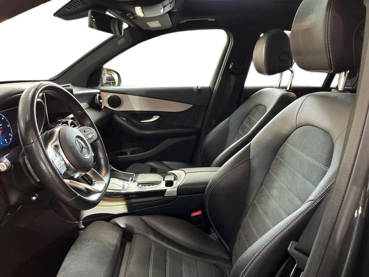 Mercedes-Benz GLC SUV usata a Bari (7)