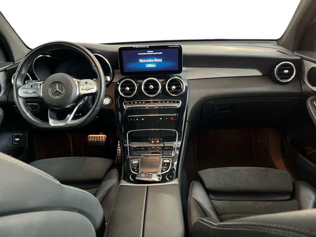 Mercedes-Benz GLC SUV usata a Bari (8)