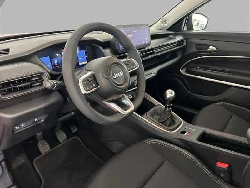 Jeep Avenger usata a Roma (10)