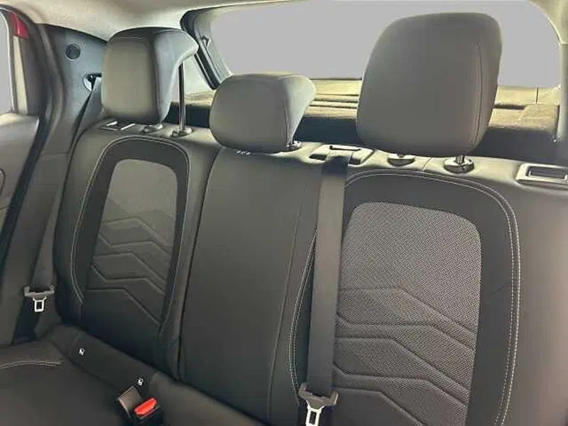 Jeep Avenger usata a Roma (11)