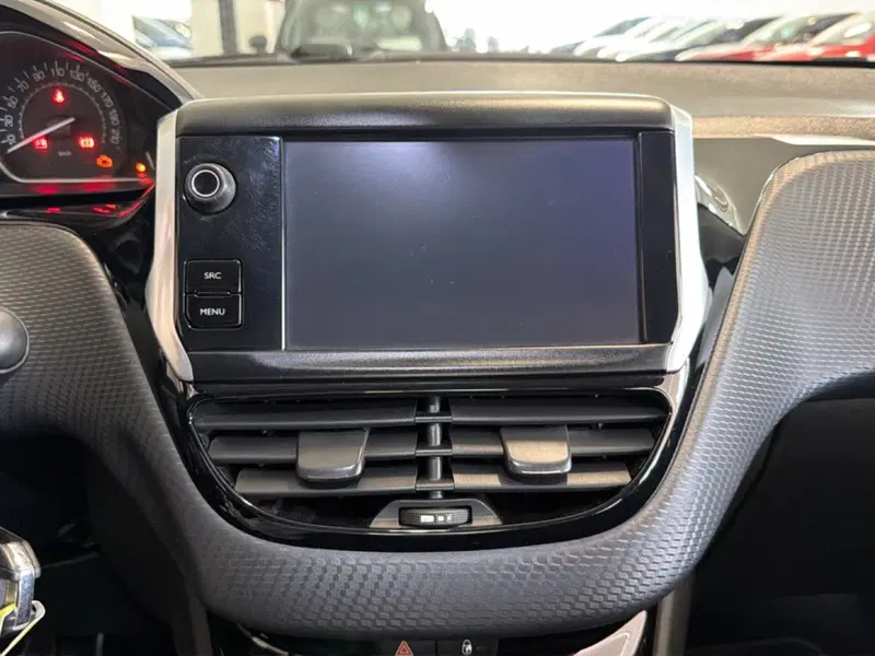 Peugeot 208 usata a Pisa (12)