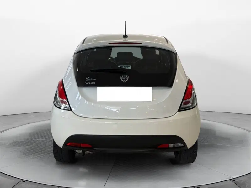 Lancia Ypsilon usata a Pisa (3)