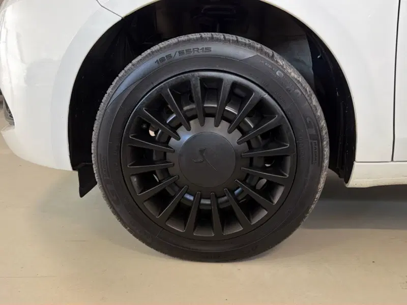 Lancia Ypsilon usata a Pisa (4)