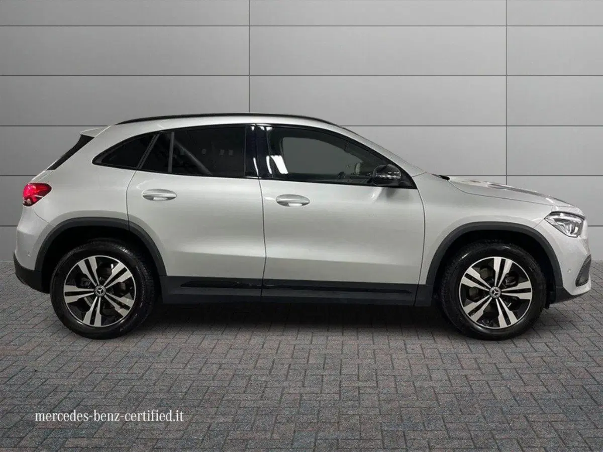 Mercedes-Benz GLA SUV usata a Macerata (5)