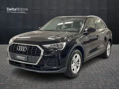 Audi Q3 35 2.0 tdi Business Advanced s-tronic del 2021 usata a Ancona