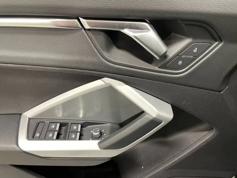 Audi Q3 usata a Ancona (17)