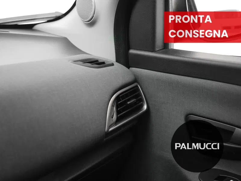 Lancia Ypsilon usata a Prato (12)