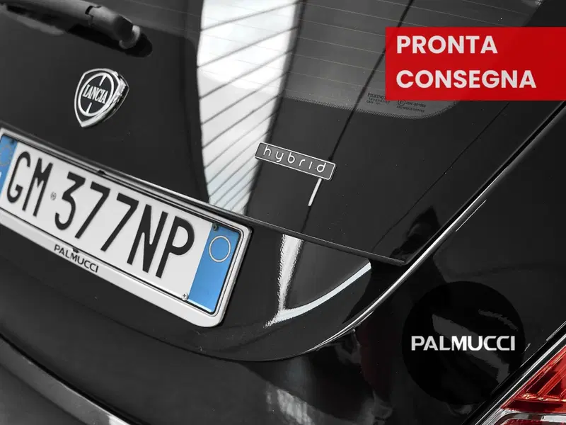 Lancia Ypsilon usata a Prato (7)