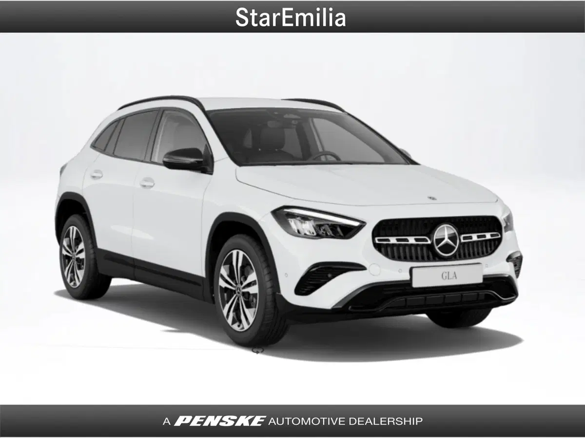 Mercedes-Benz GLA SUV nuova a Bologna