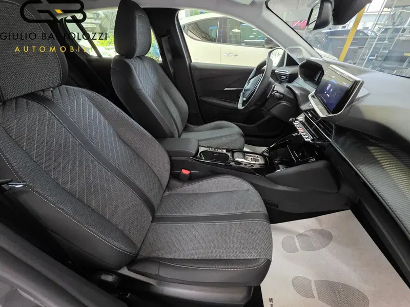 Peugeot 208 usata a Prato (10)