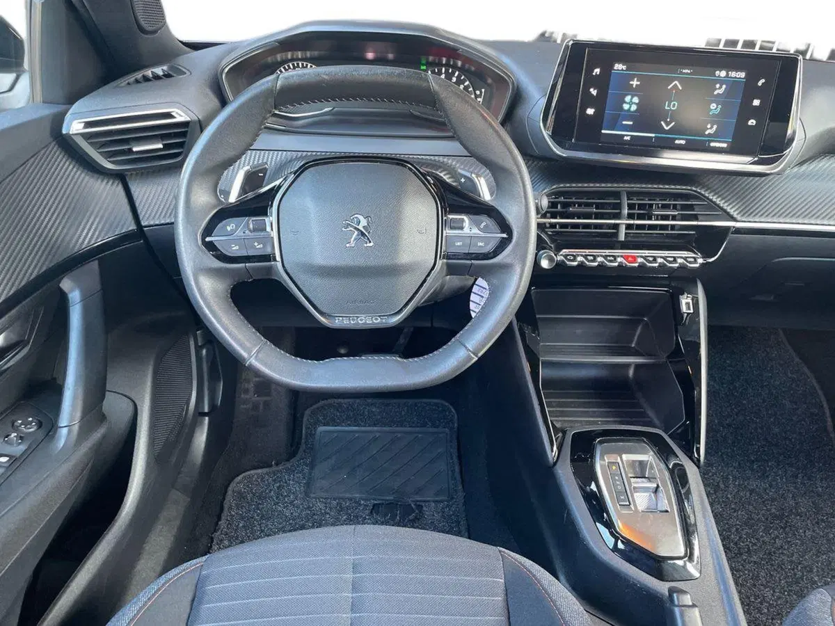 Peugeot 2008 usata a Salerno (11)