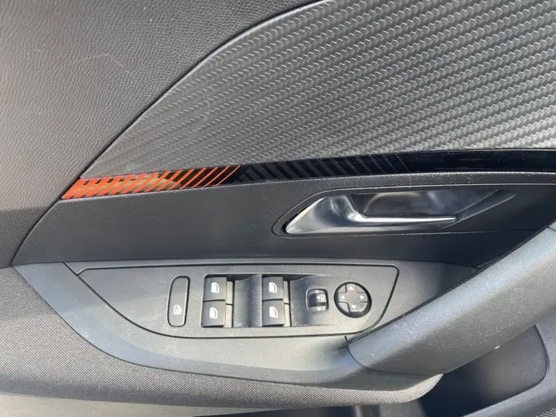 Peugeot 2008 usata a Salerno (14)