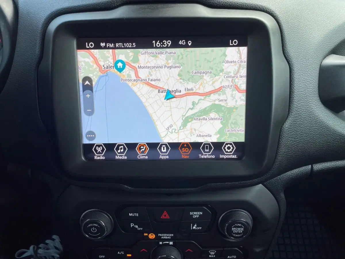 Jeep Renegade usata a Salerno (18)