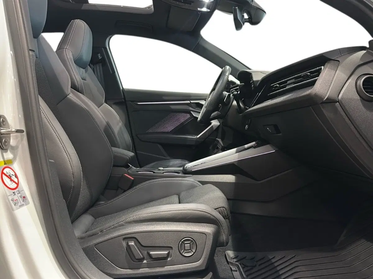 Audi S3 Sportback usata a Napoli (6)