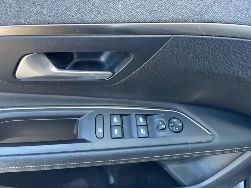 Peugeot 3008 usata a Salerno (13)