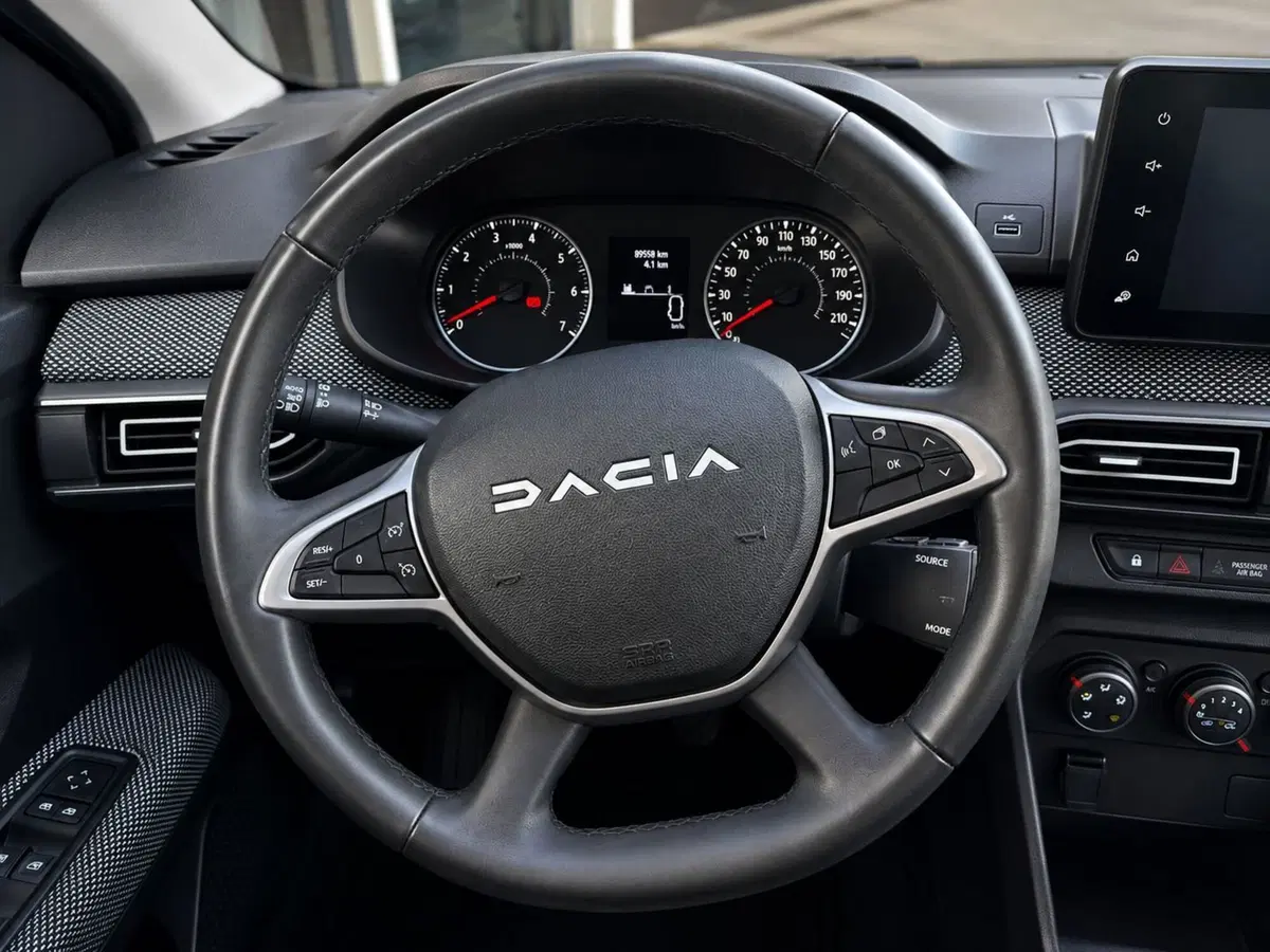 Dacia Sandero Streetway usata a Rimini (6)