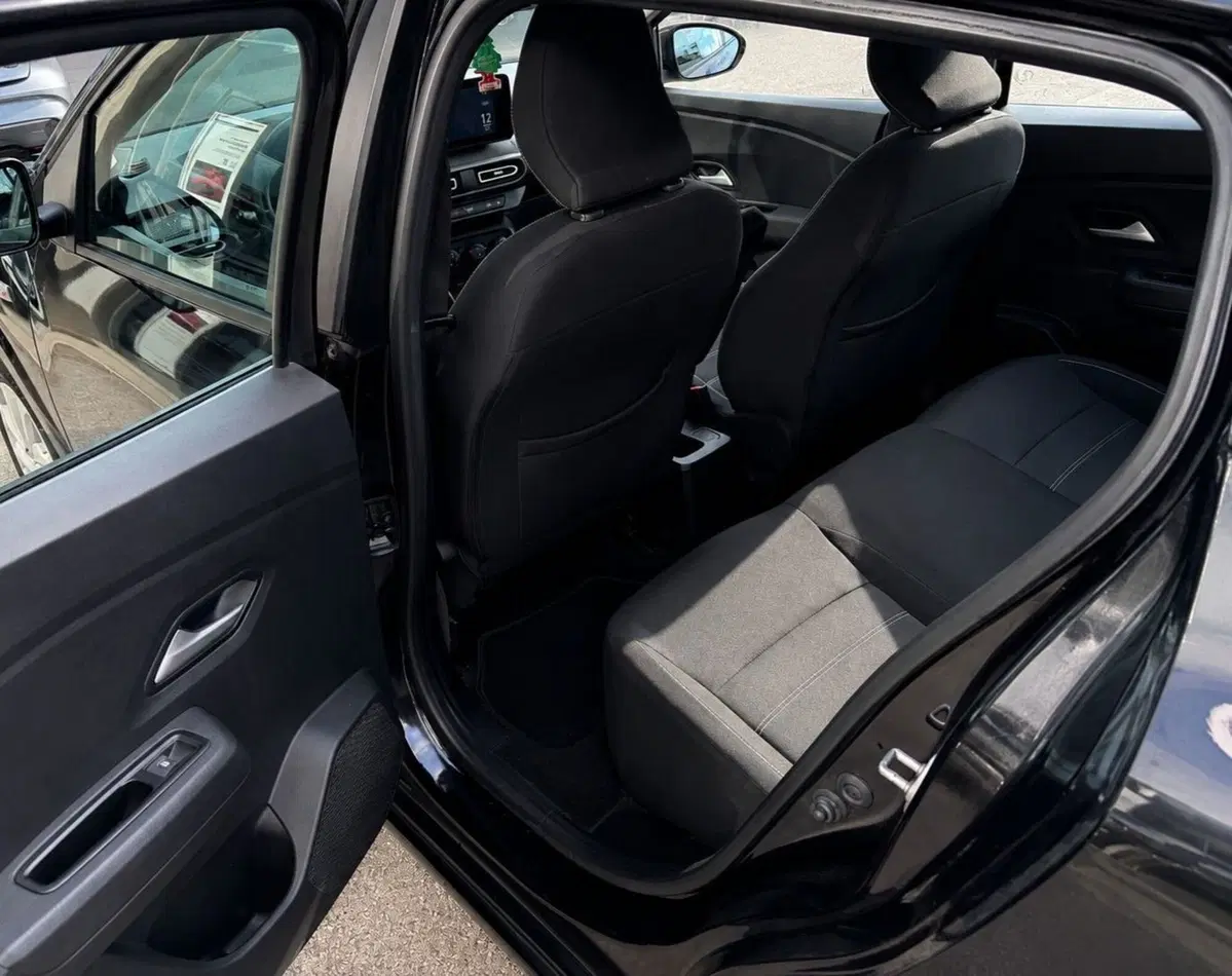 Dacia Sandero Streetway usata a Rimini (9)