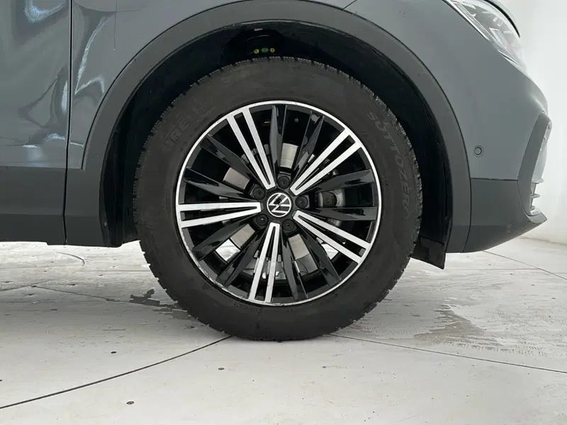 Volkswagen Tiguan usata a Napoli (17)