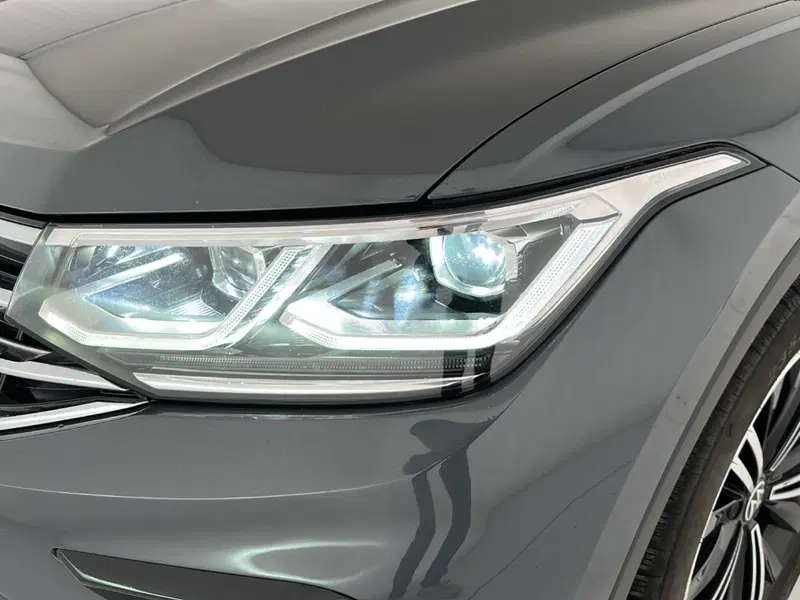 Volkswagen Tiguan usata a Napoli (18)