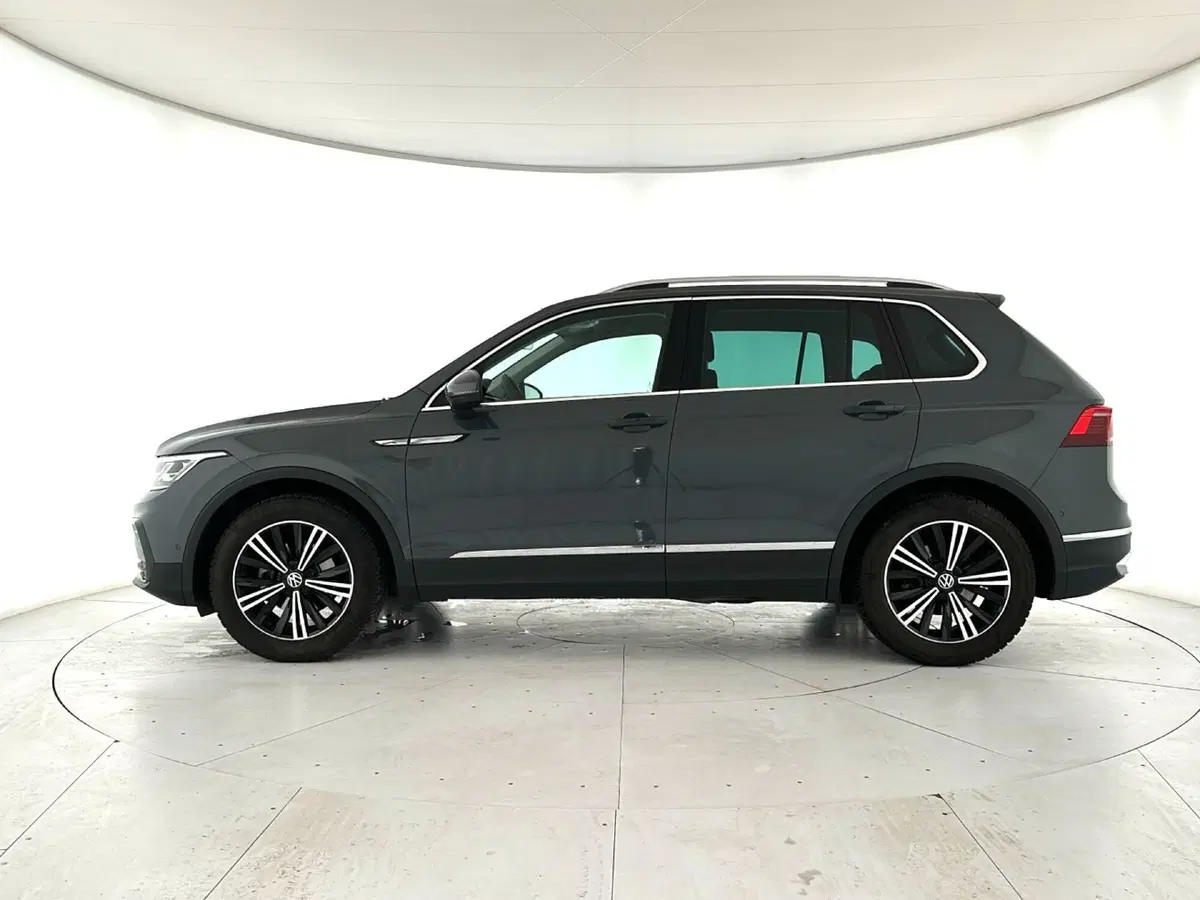 Volkswagen Tiguan usata a Napoli (3)