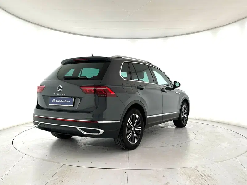 Volkswagen Tiguan usata a Napoli (4)
