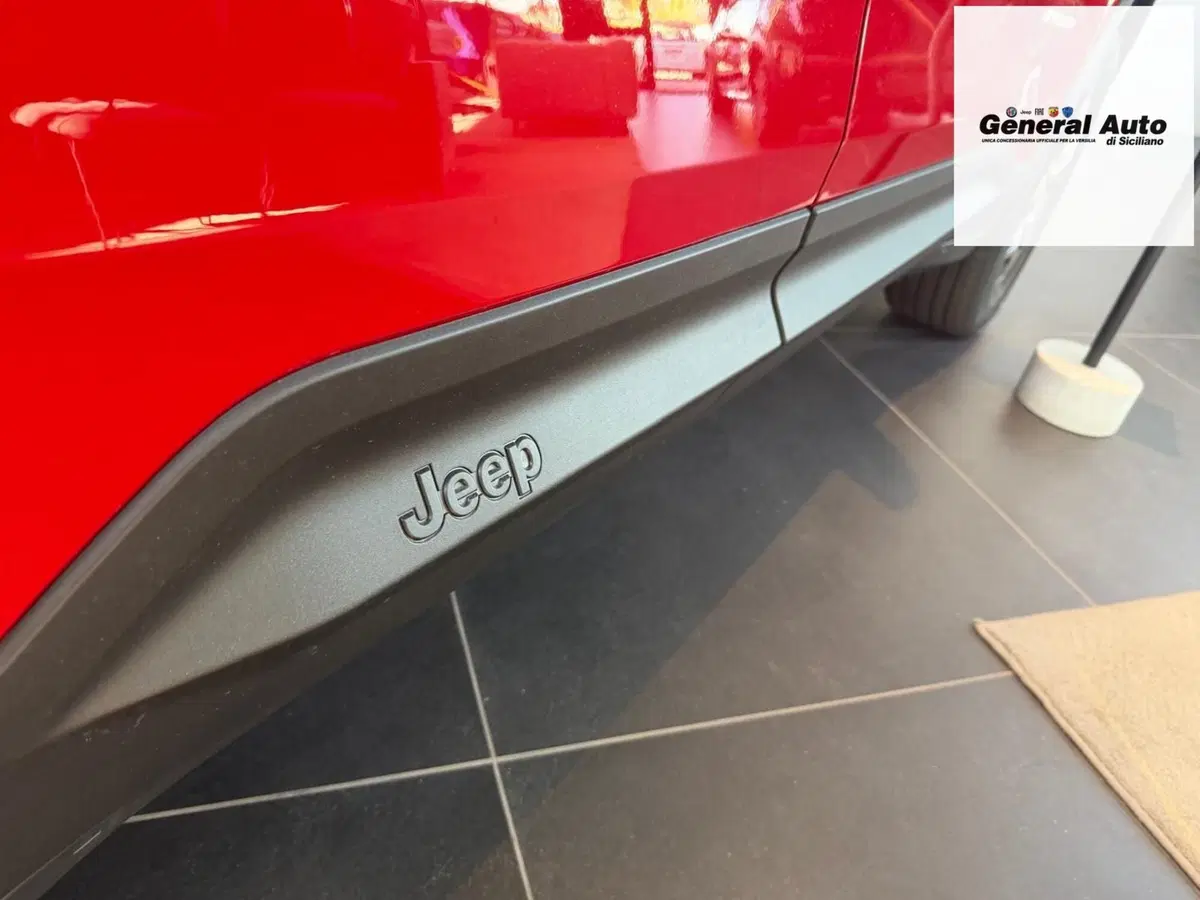 Jeep Avenger nuova a Lucca (9)