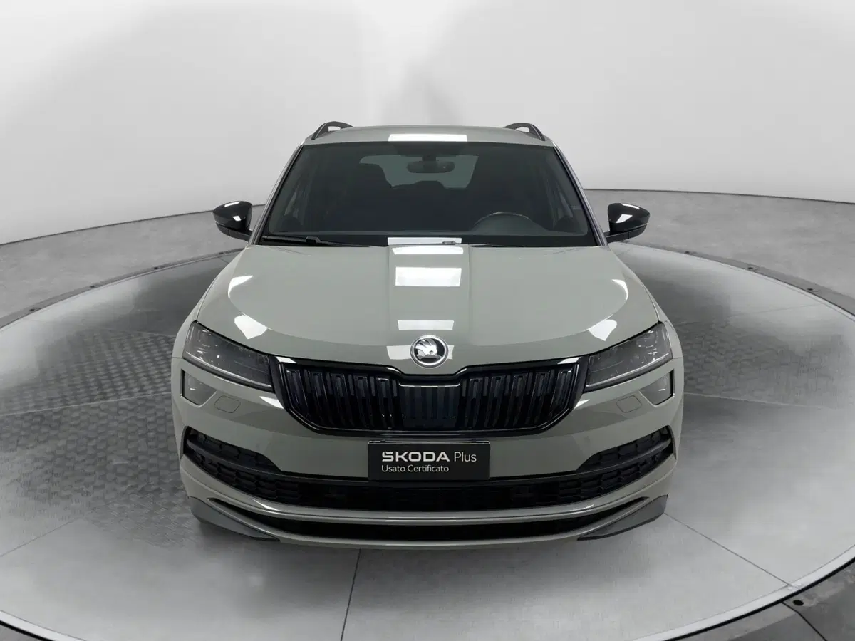 Skoda Karoq usata a Varese (2)