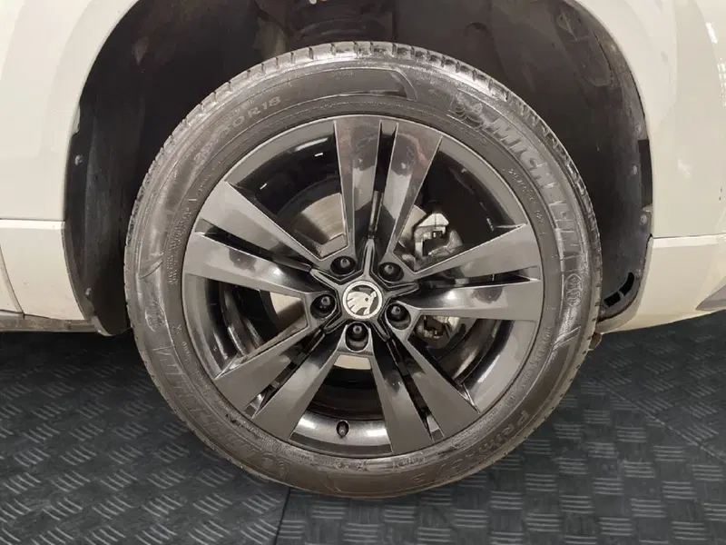 Skoda Karoq usata a Varese (7)