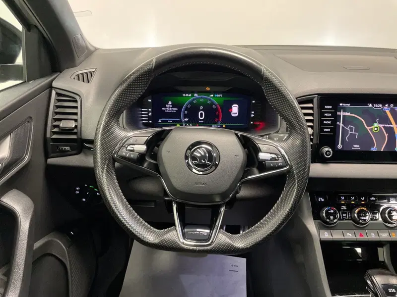 Skoda Karoq usata a Varese (9)