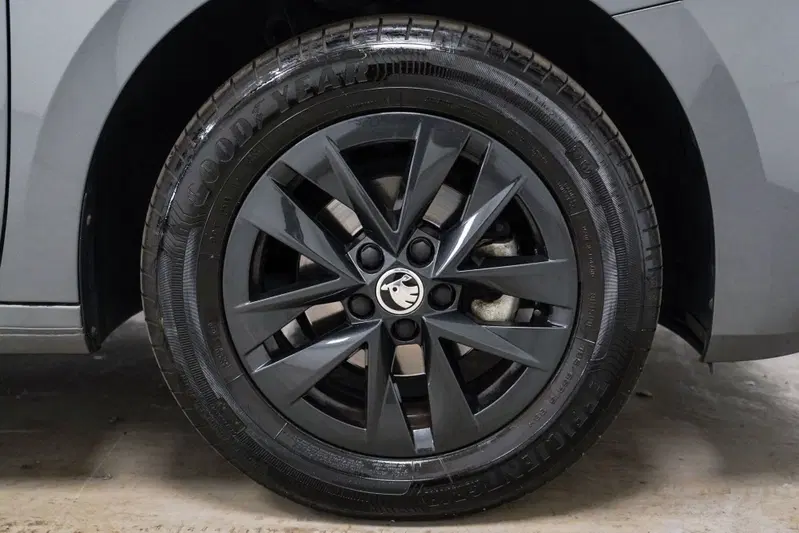 Skoda Fabia usata a Varese (7)