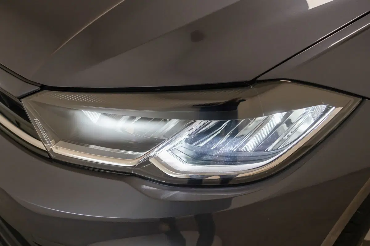 Volkswagen Polo usata a Varese (7)