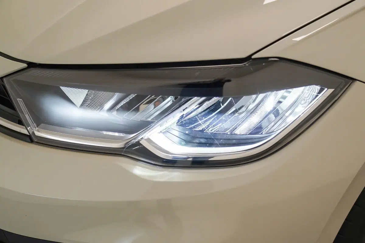 Volkswagen Polo usata a Varese (8)