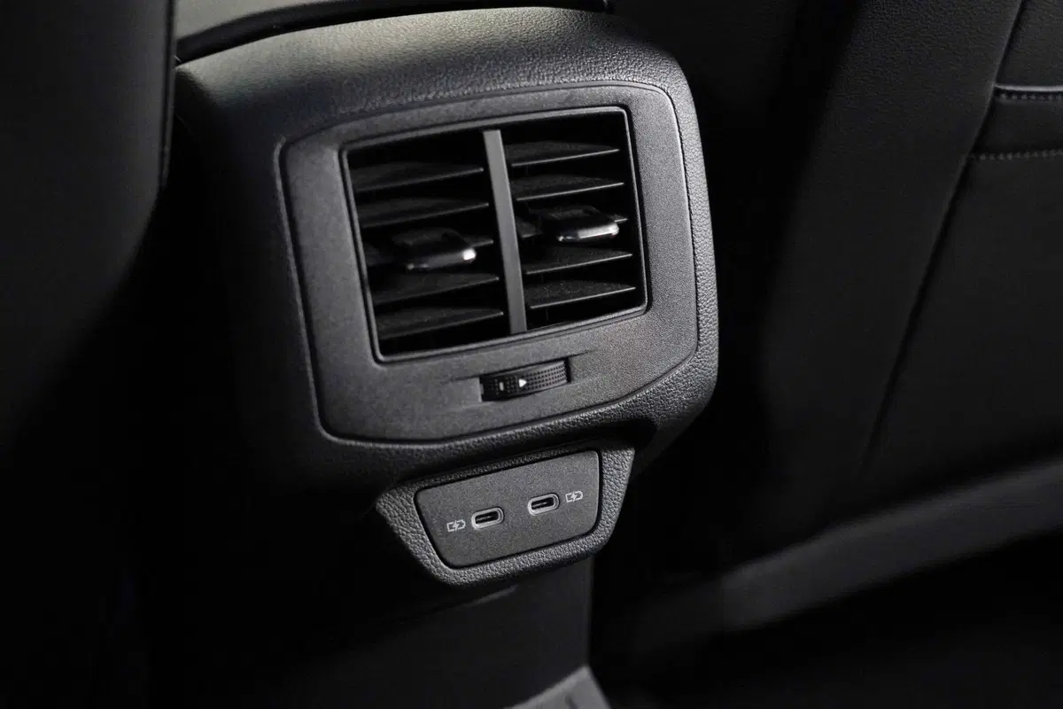 Volkswagen T-Roc usata a Varese (19)