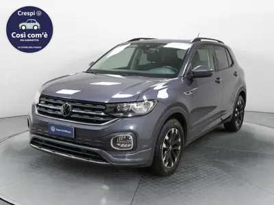 Volkswagen T-Cross 1.0 TSI 110 CV Sport del 2023 usata a Carnago