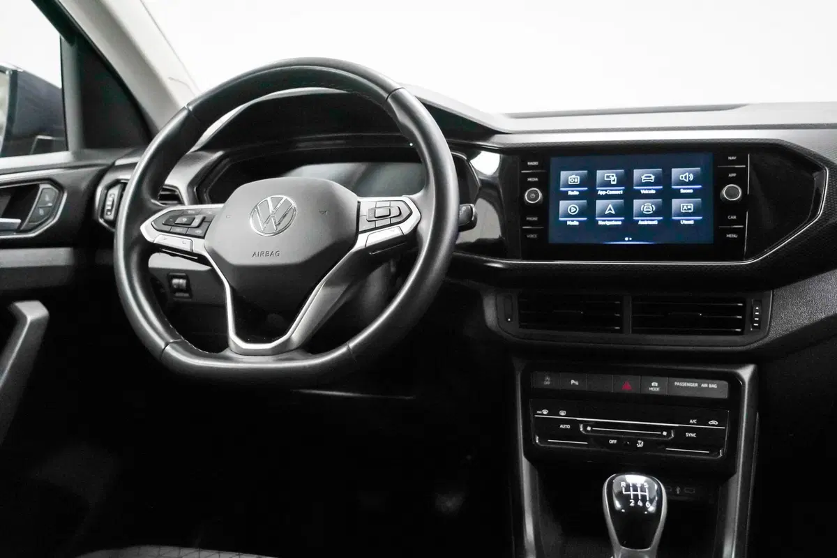 Volkswagen T-Cross usata a Varese (10)
