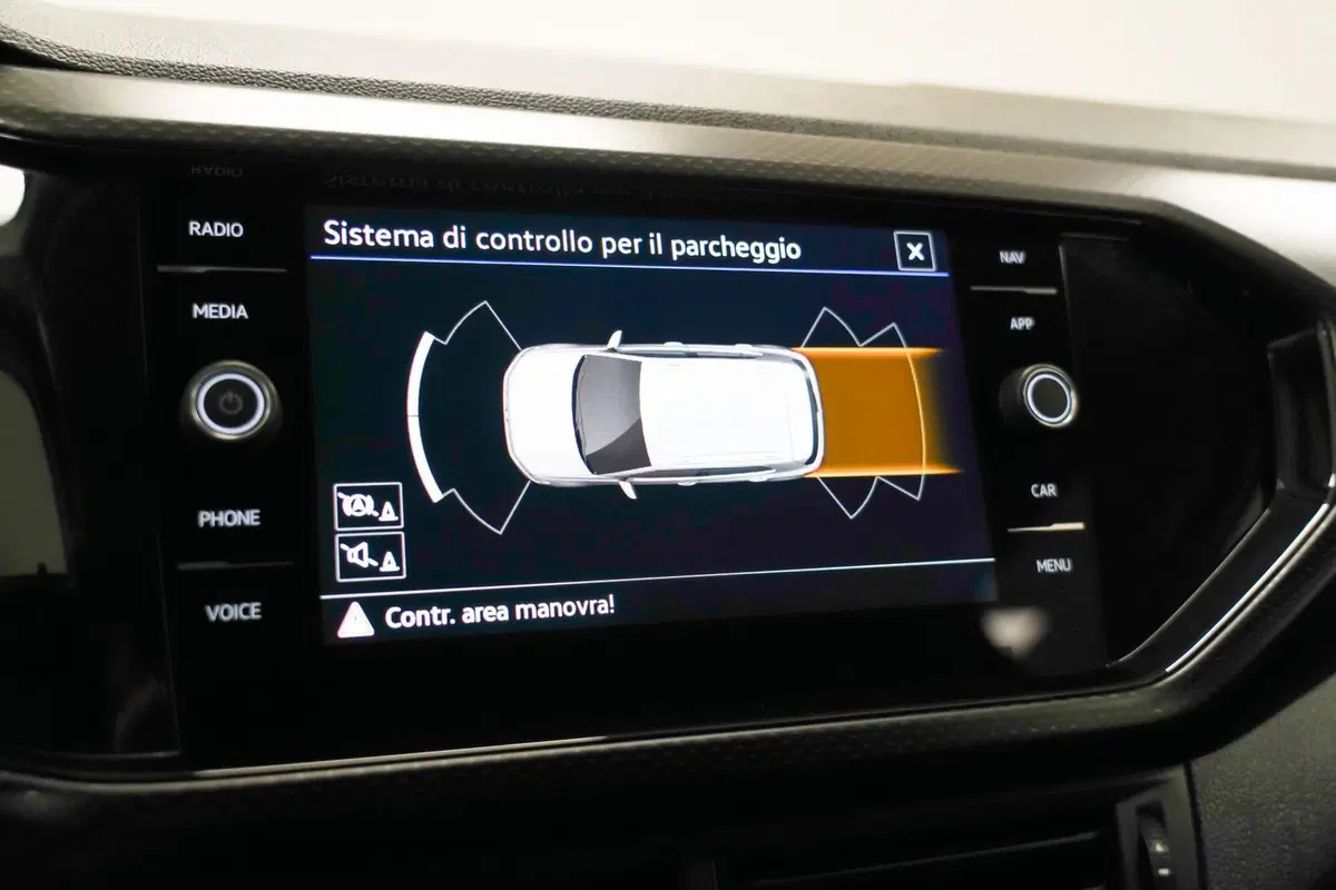 Volkswagen T-Cross usata a Varese (15)