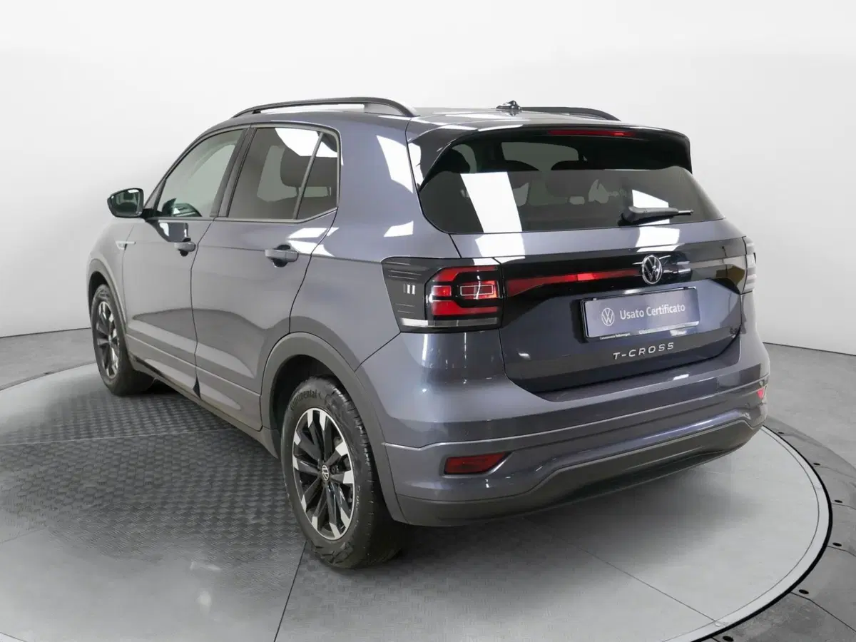 Volkswagen T-Cross usata a Varese (5)