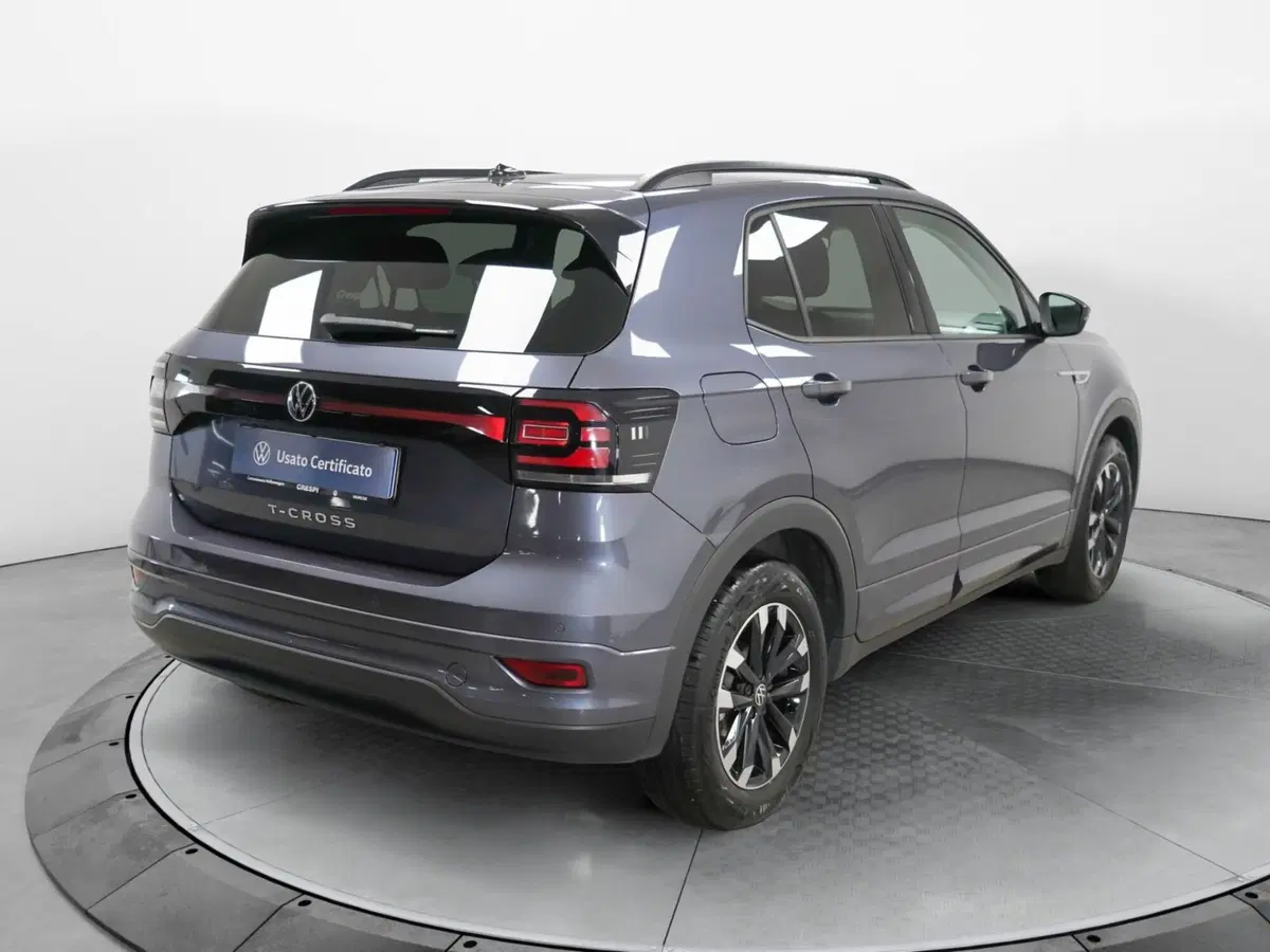 Volkswagen T-Cross usata a Varese (7)