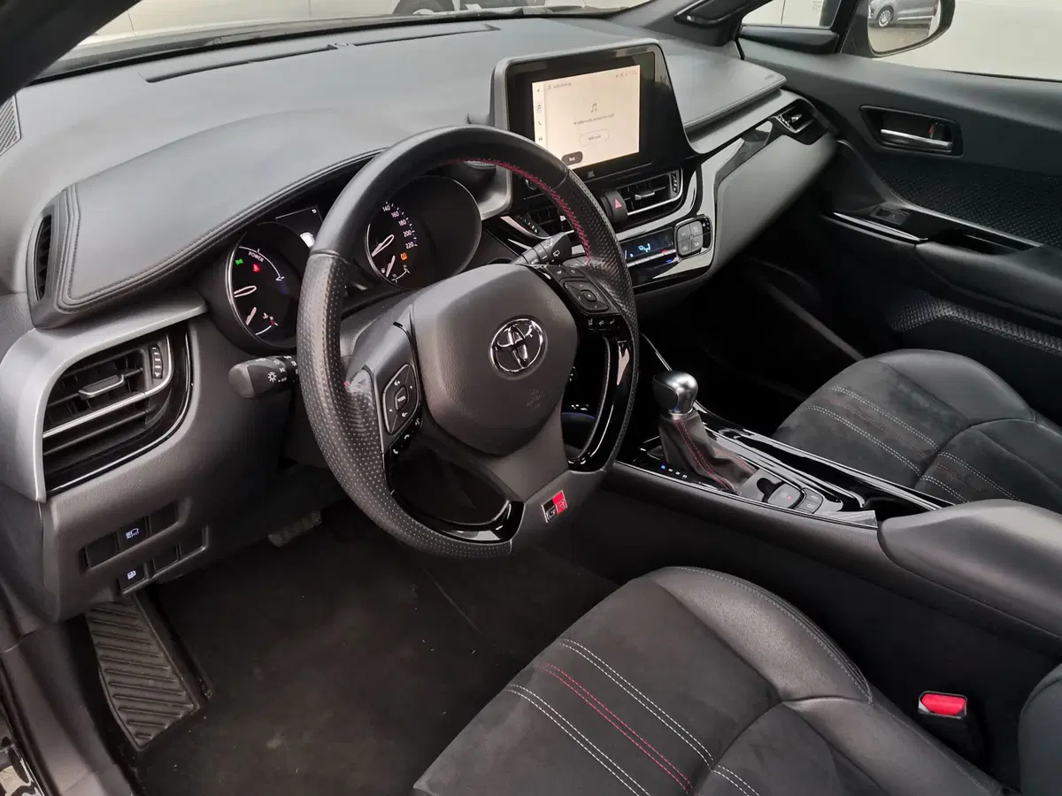 Toyota Toyota C-HR usata a Bergamo (15)