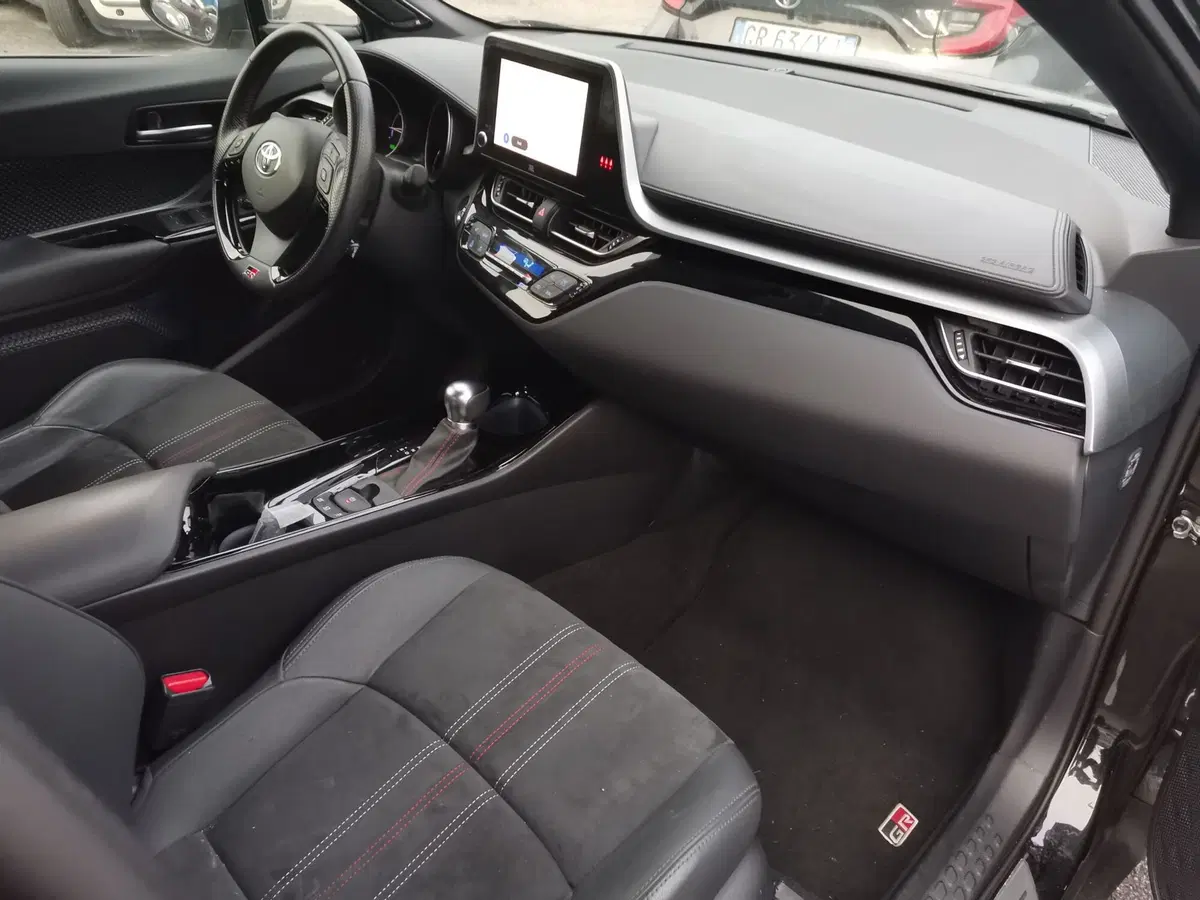 Toyota Toyota C-HR usata a Bergamo (5)