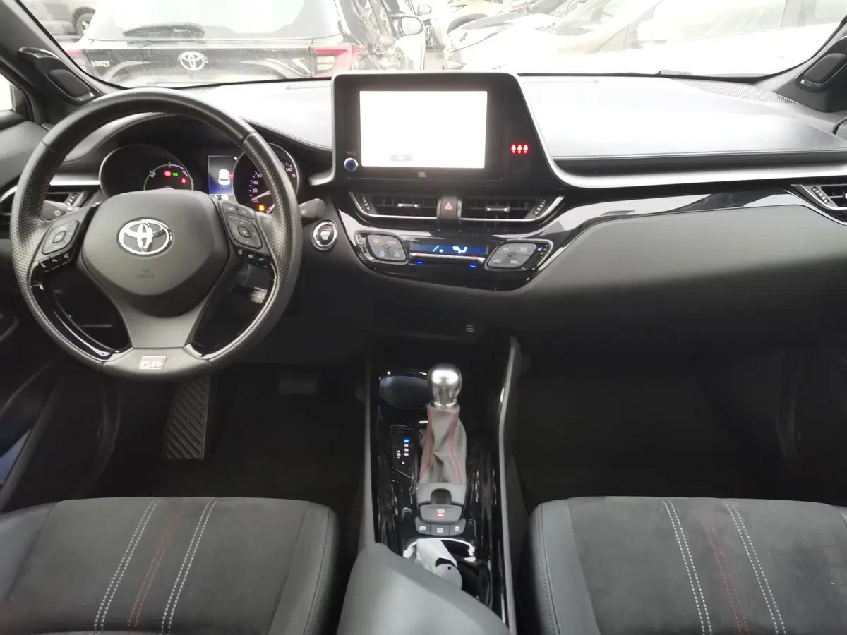 Toyota Toyota C-HR usata a Bergamo (8)