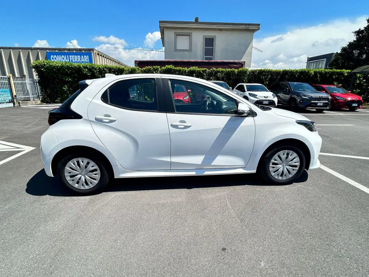 Toyota Yaris usata a Bergamo (11)