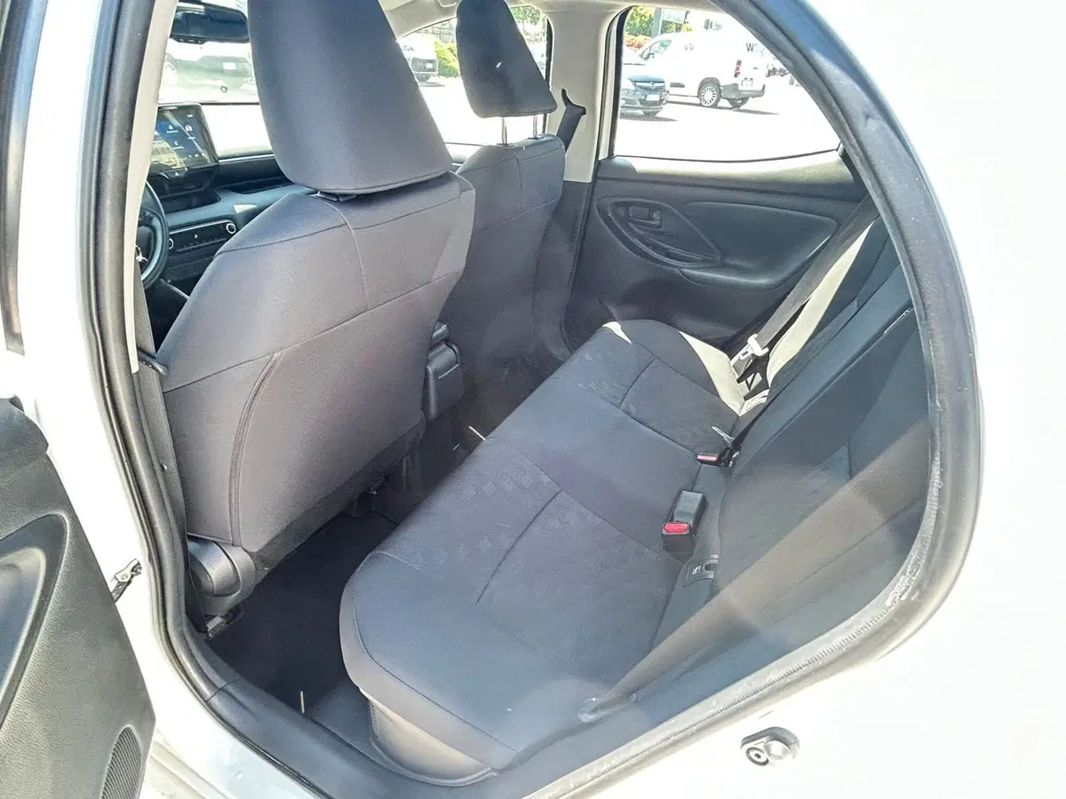 Toyota Yaris usata a Bergamo (15)