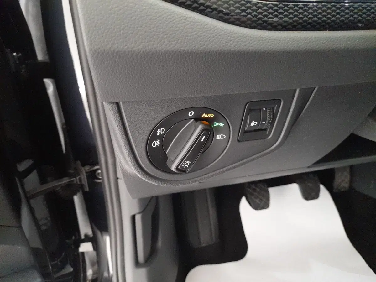 Volkswagen Taigo usata a Bologna (10)