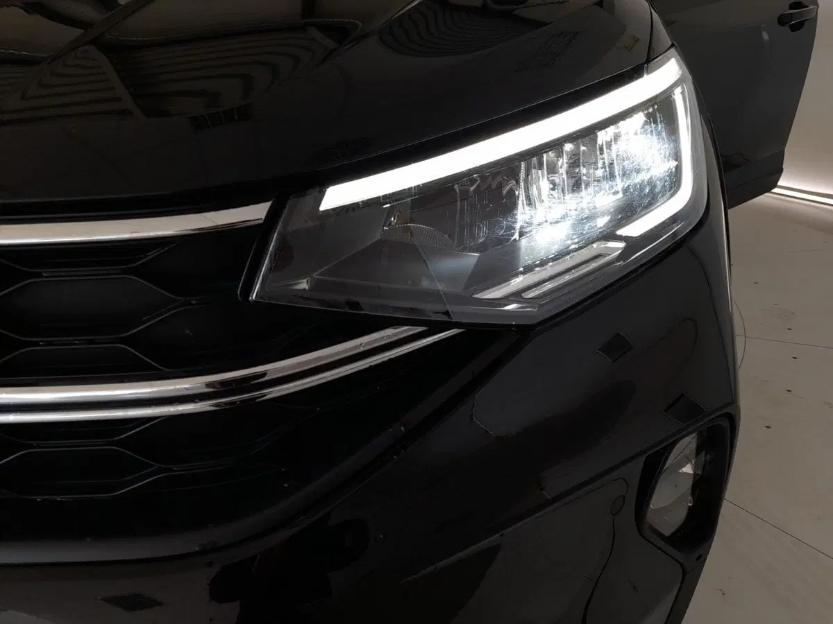Volkswagen Taigo usata a Bologna (8)