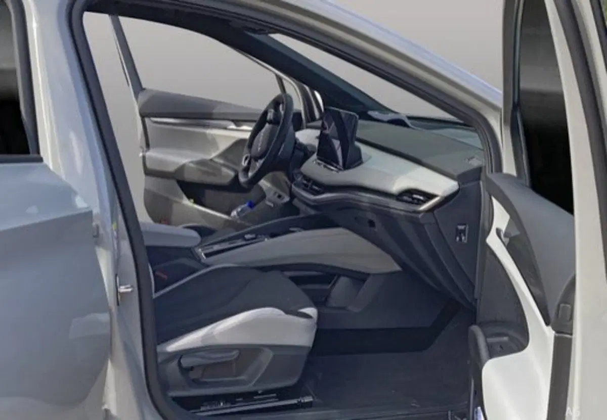 Skoda Elroq nuova a Avellino (10)